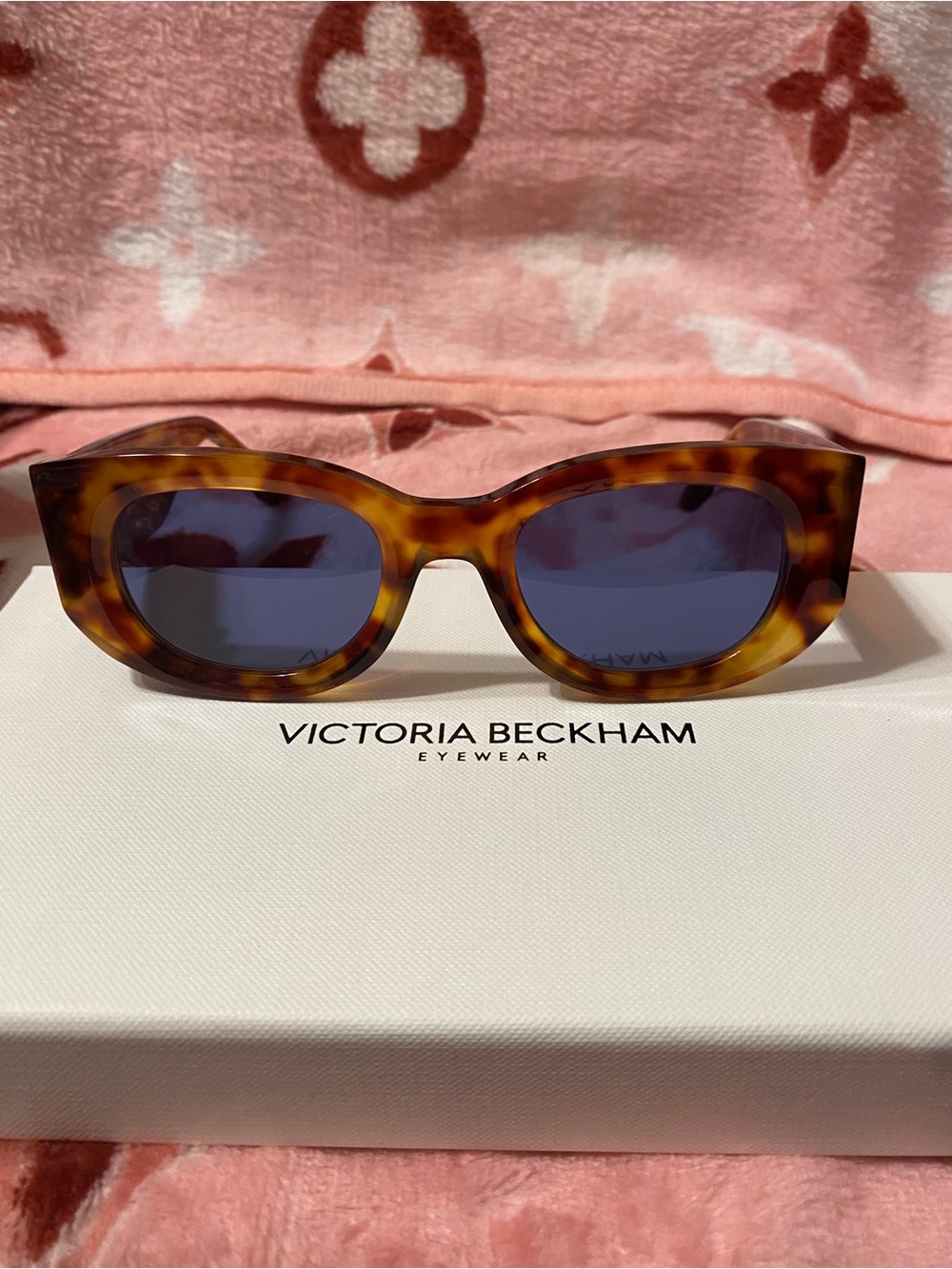 Victoria Beckham New sunglasses